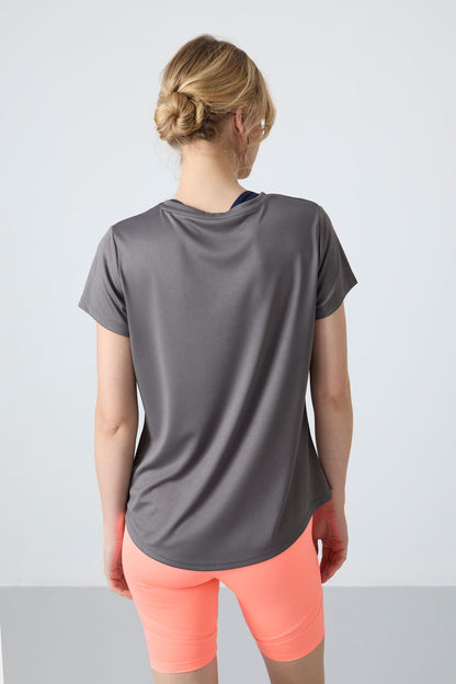 Dark Grey Polyester Breathable Textured Thin Flexible Standard Fit Performance Women's T-Shirt - 97283