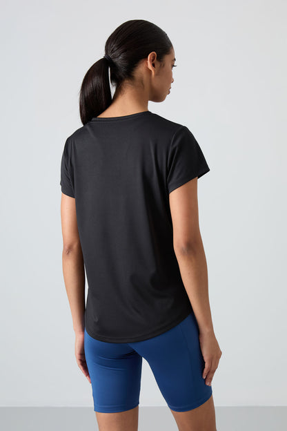 Black Polyester Breathable Textured Thin Flexible Standard Fit Performance Women's T-Shirt - 97283
