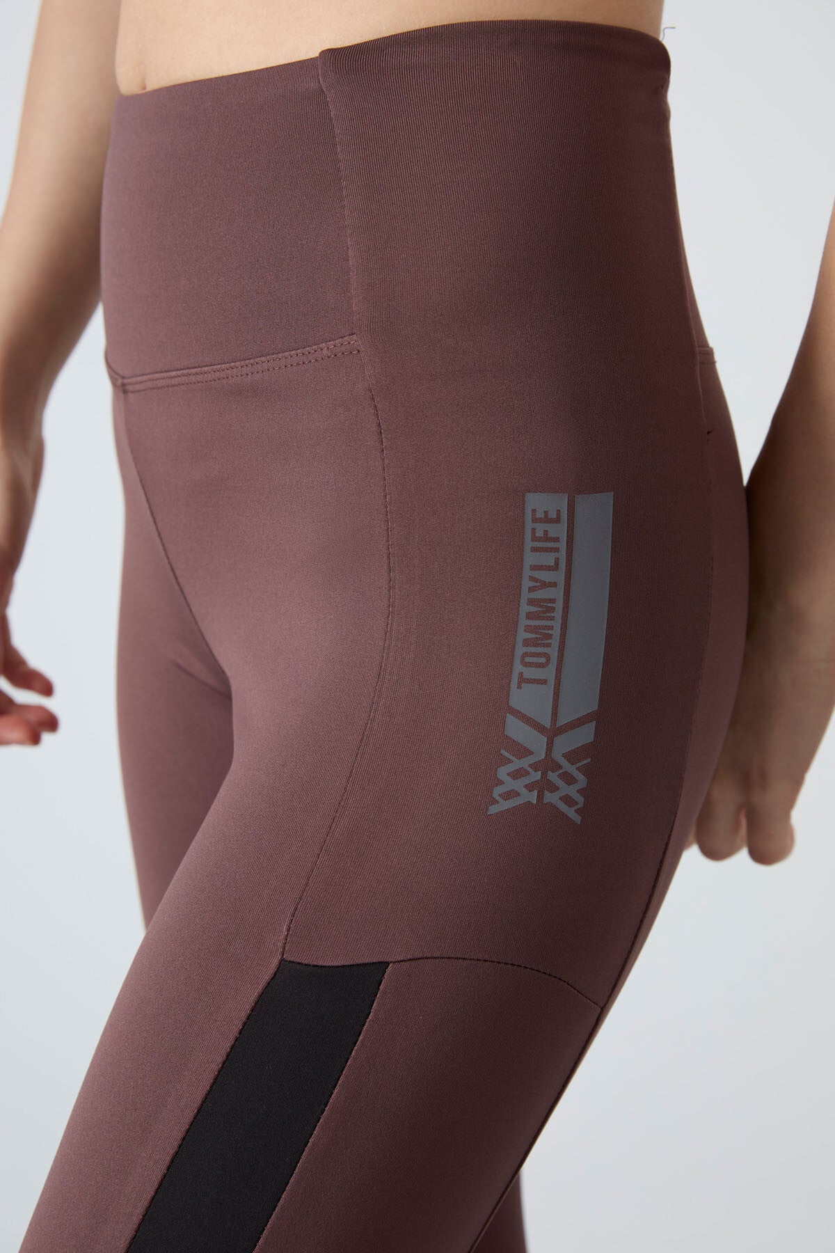 Coffee Brown Polyester Flexible Standard Fit Performance Women's Tights Set - 95332