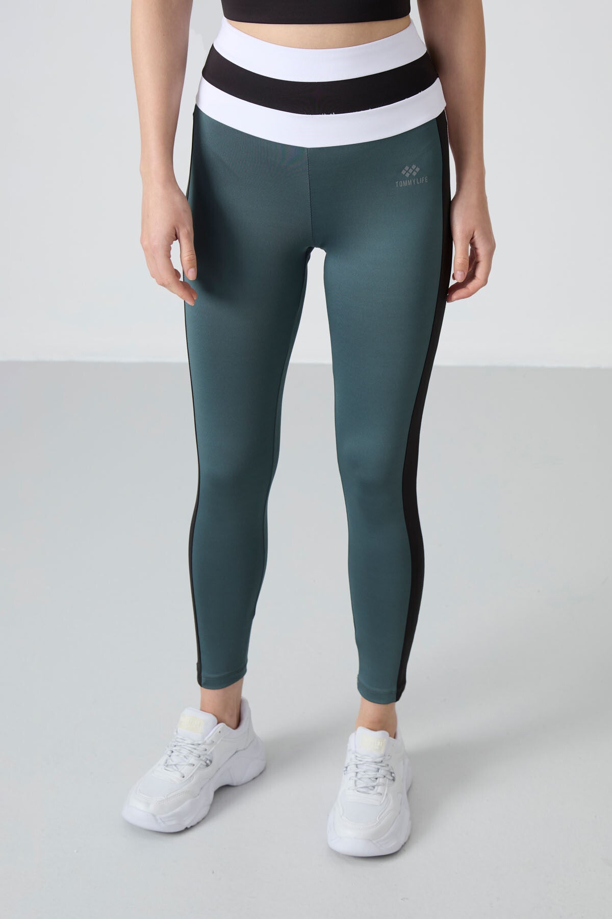 Forest Green Polyester Flexible Standard Fit Performance Women's Tights Set - 95335