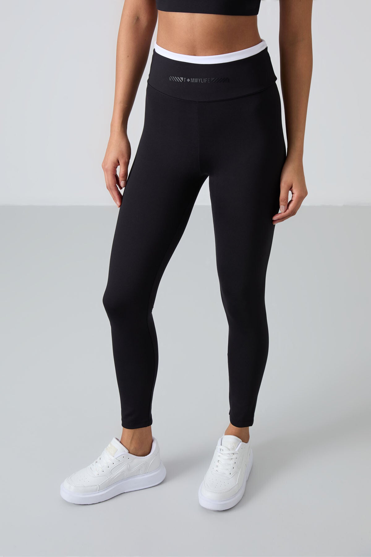 Black Polyester Flexible Standard Fit Performance Women's Tights Set - 95333