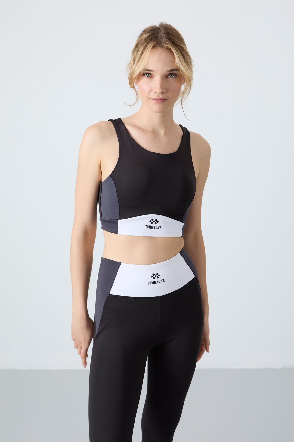 Black Polyester Flexible Standard Fit Performance Women's Tights Set - 95334