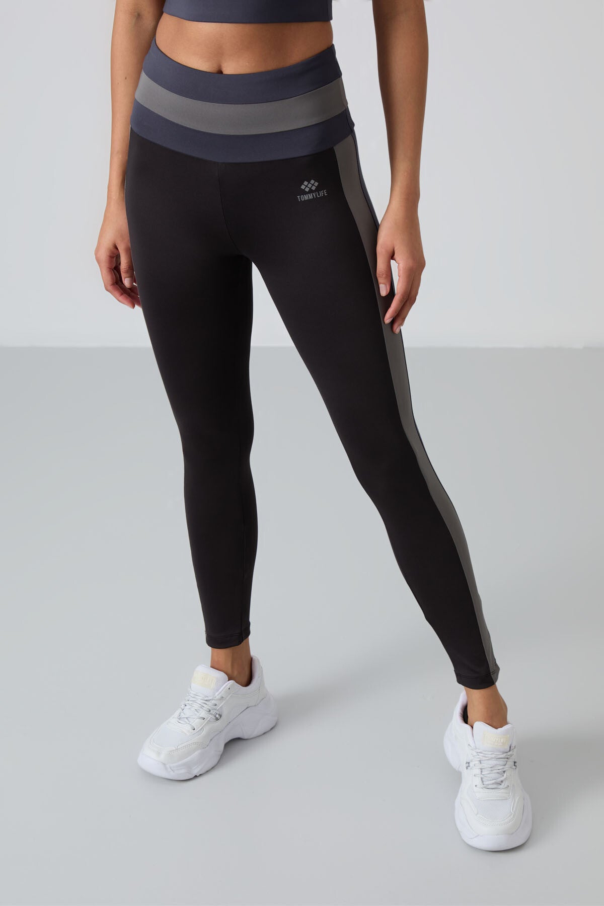 Black Polyester Flexible Standard Fit Performance Women's Tights Set - 95335