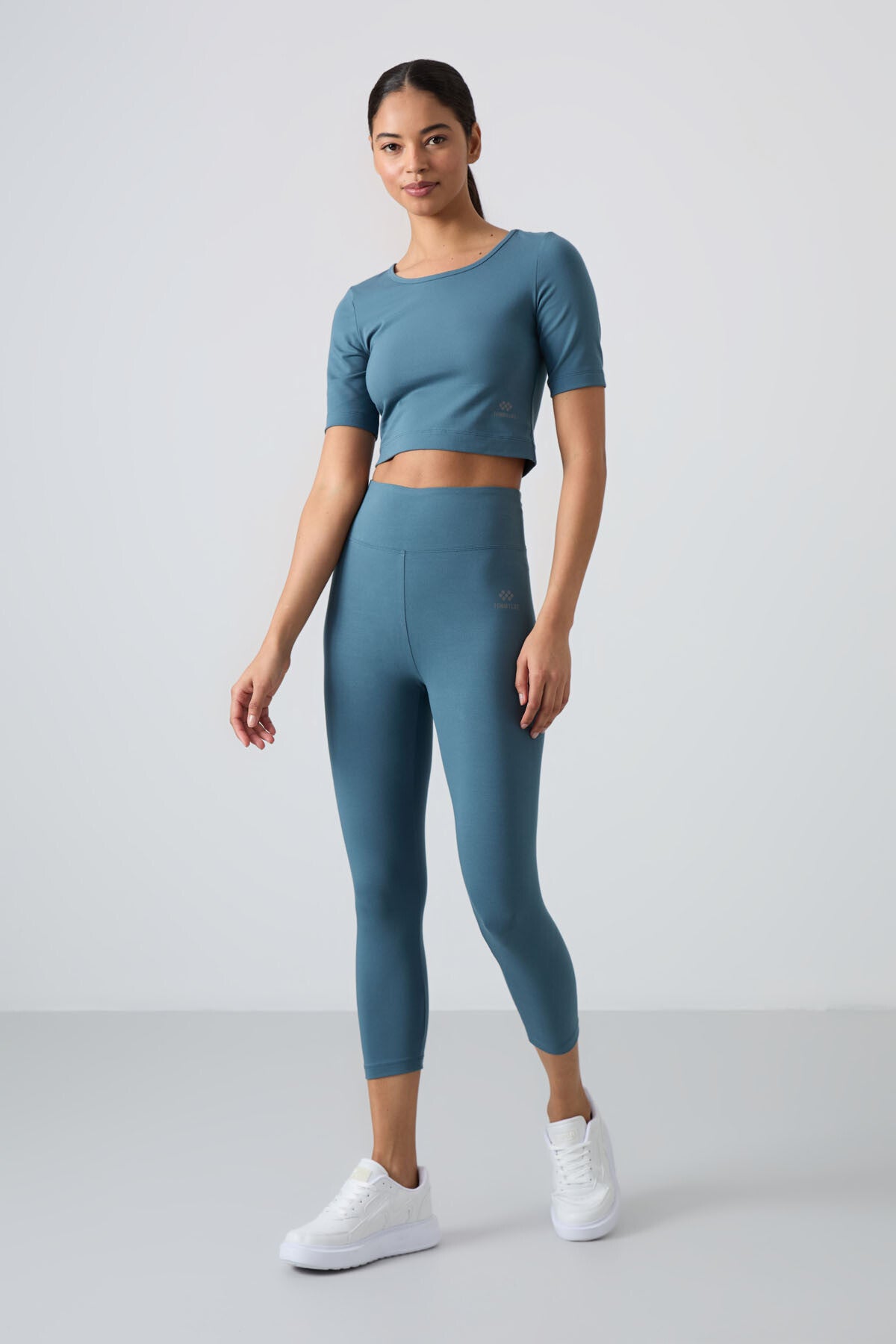 Forest Green High Waist Capri-Crop T-Shirt Slim Fit Women's Tights Set - 95285
