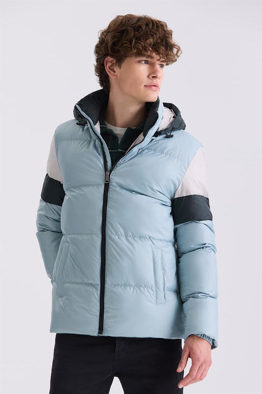 Green Comfort Fit Winter Hooded Jacket