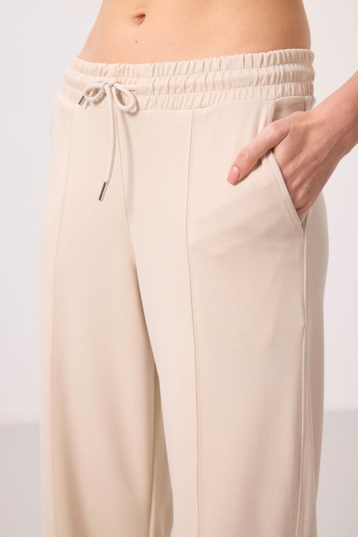 Soft Textured Pocketed Front Seam Detailed Women's Palazzo Pants - 94670