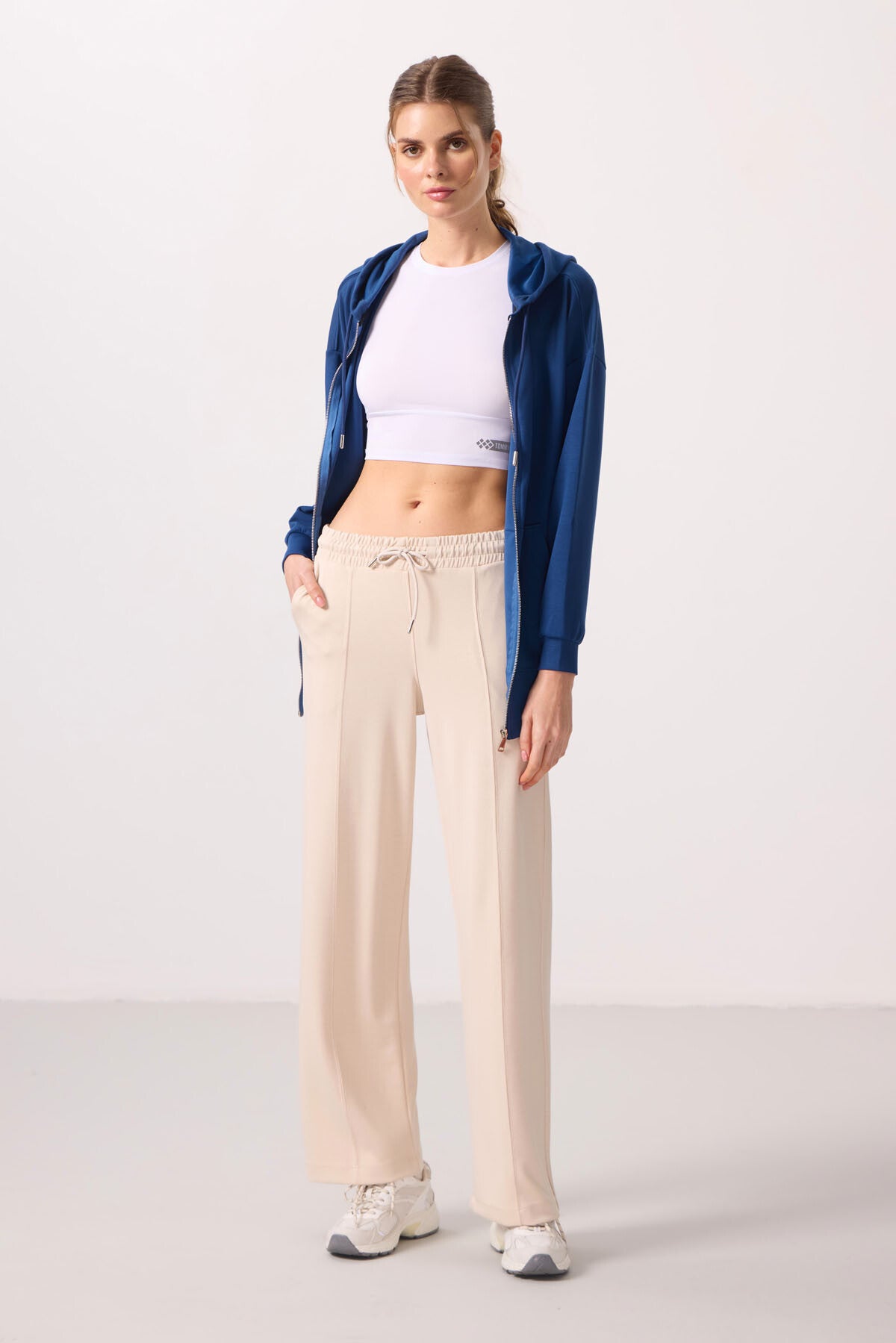 Soft Textured Pocketed Front Seam Detailed Women's Palazzo Pants - 94670