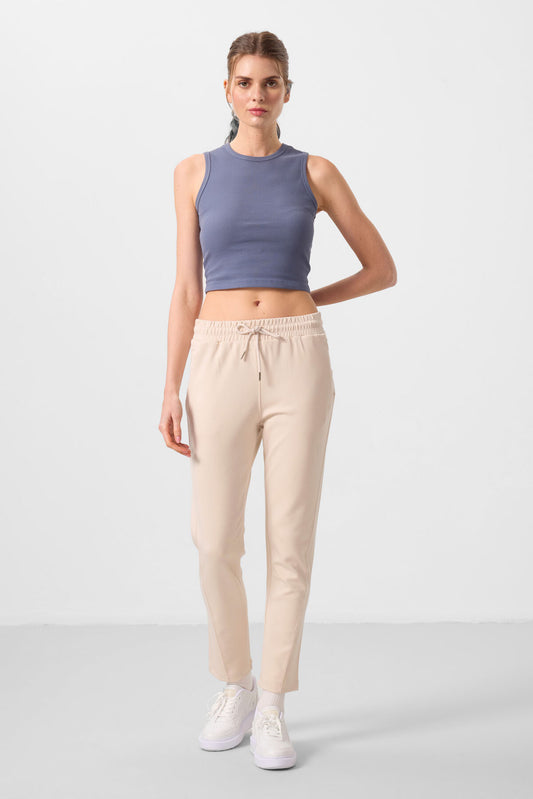 Soft Woven Textured Hidden Zipper Slim Fit Women's Trousers - 94668