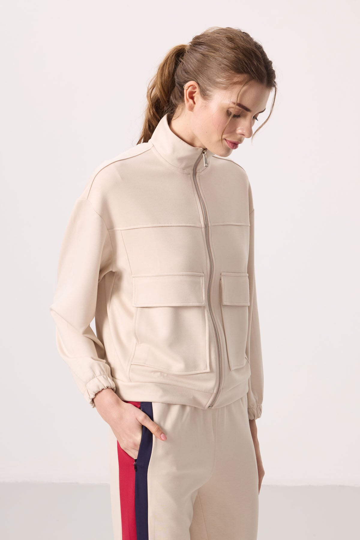 Soft Textured High Collar Oversize Cargo Pocket Women's Crop Top Sweatshirt - 97301