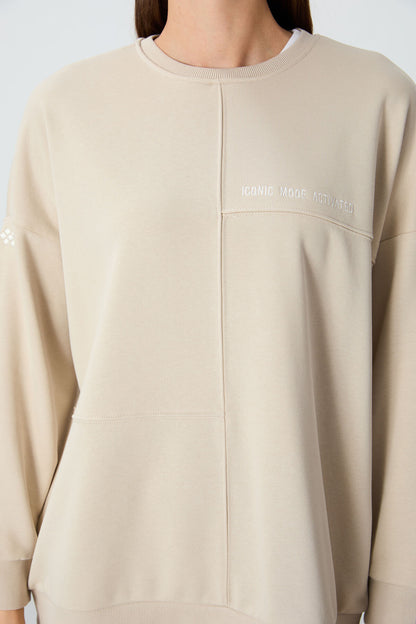 Compact Neck Cotton Thick Smooth Textured O Collar Oversize Fit Women's Sweatshirt - 97288