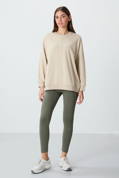 Compact Neck Cotton Thick Smooth Textured O Collar Oversize Fit Women's Sweatshirt - 97288