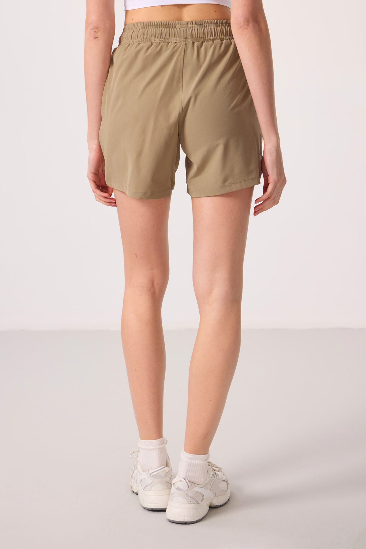 Polyester Hidden Pocket Zippered Comfort Fit Women's Shorts - 91014