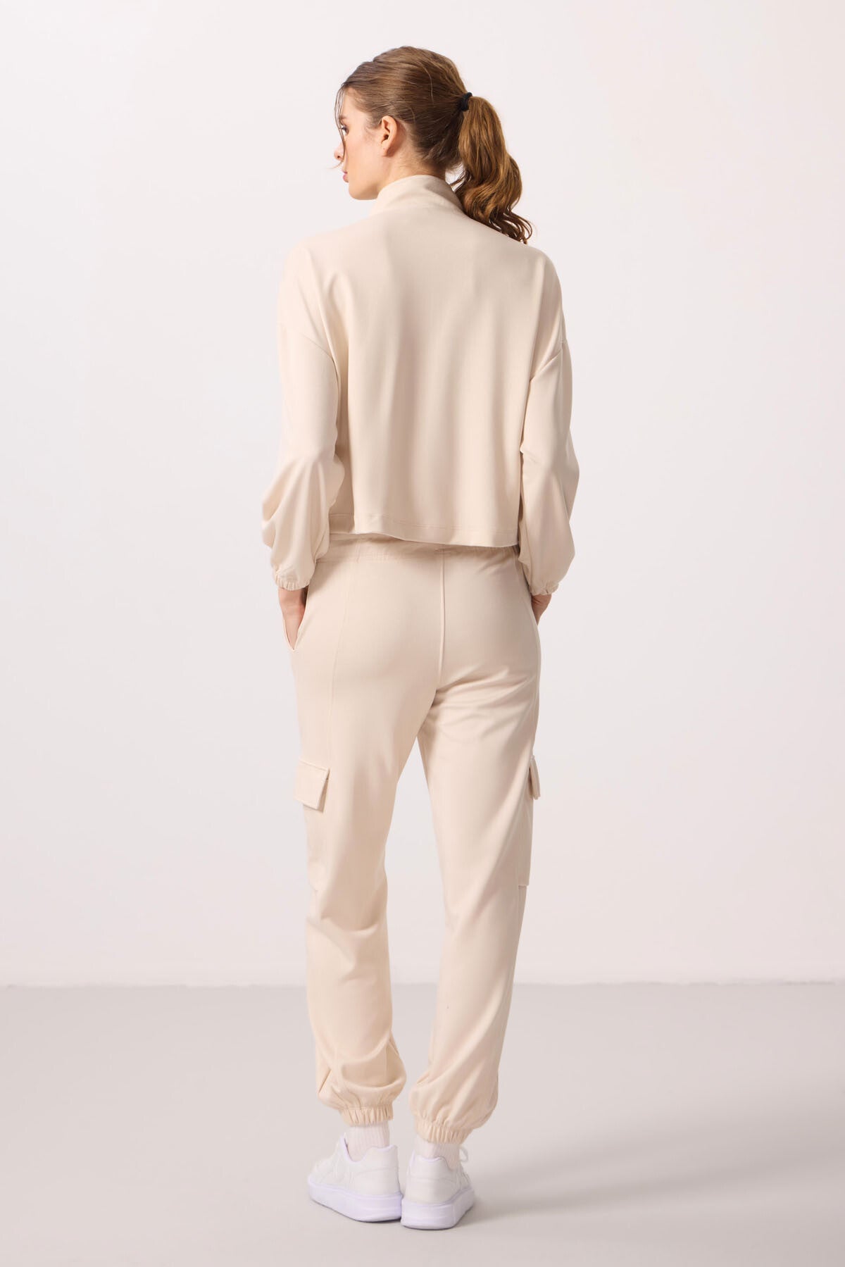 Soft Woven High Collar Hidden Zipper Oversize Women's Tracksuit Set - 95351