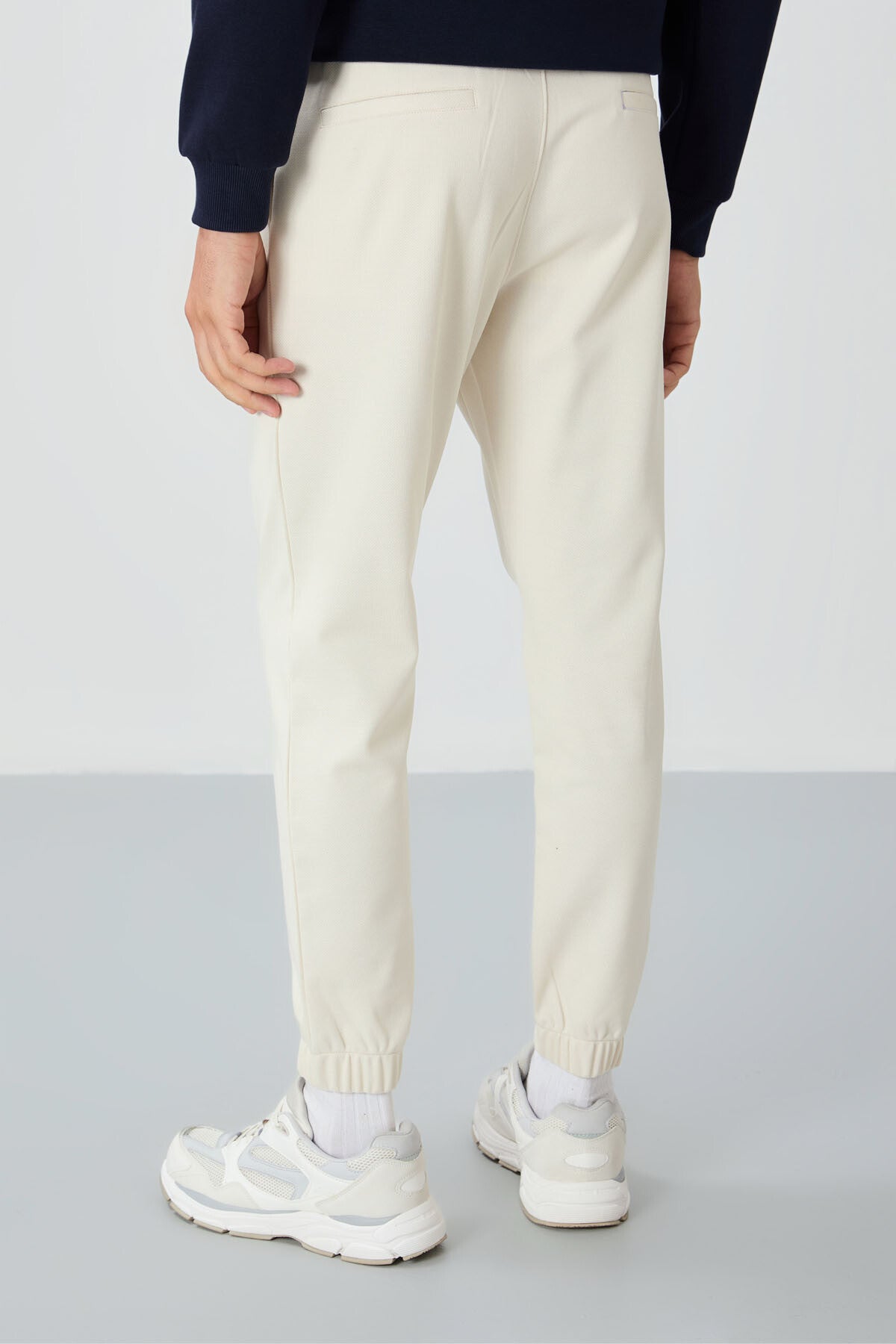 Textured Surface Standard Fit Men's Tracksuit Bottom - 82156