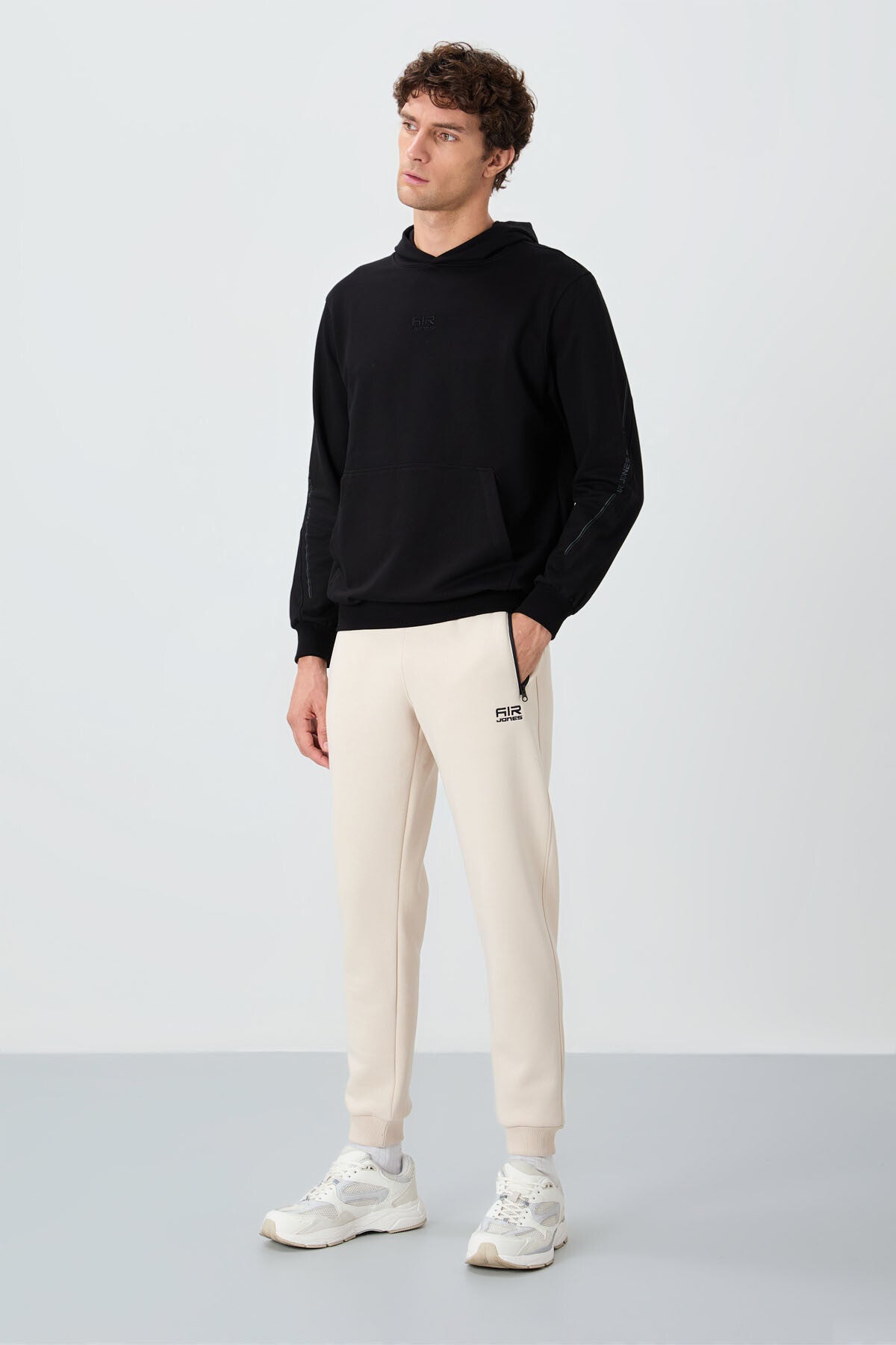 Cesar Bej Striped Men's Tracksuit Bottom - 84929