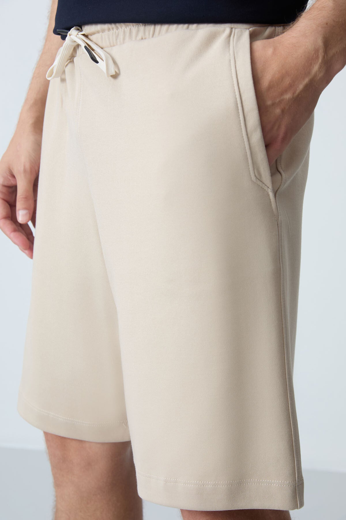 Cotton Thick Soft Textured Standard Fit Basic Men's Shorts - 81275