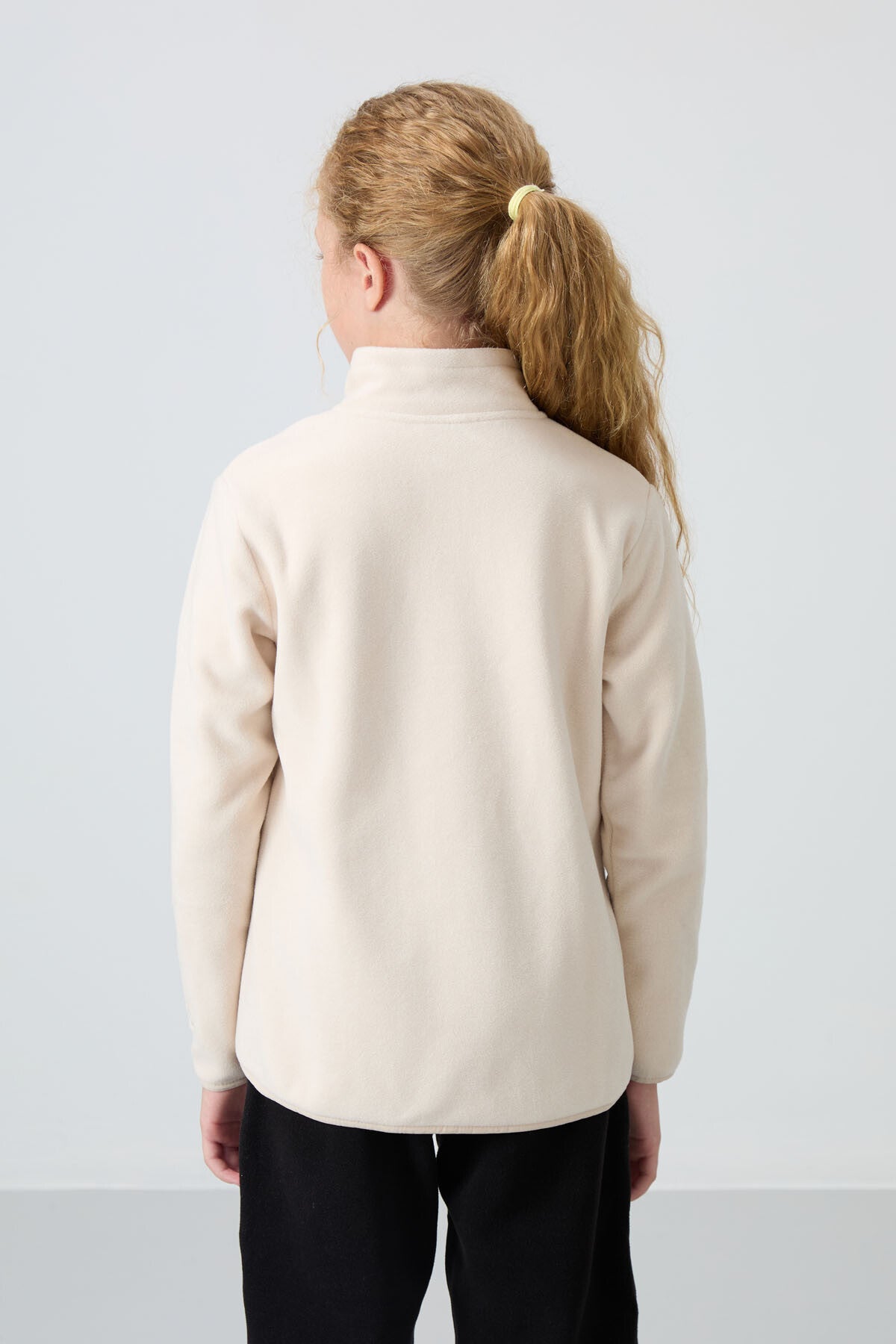 Thick Soft Textured Standard Fit Embroidered Fleece Girls' Sweatshirt - 75154