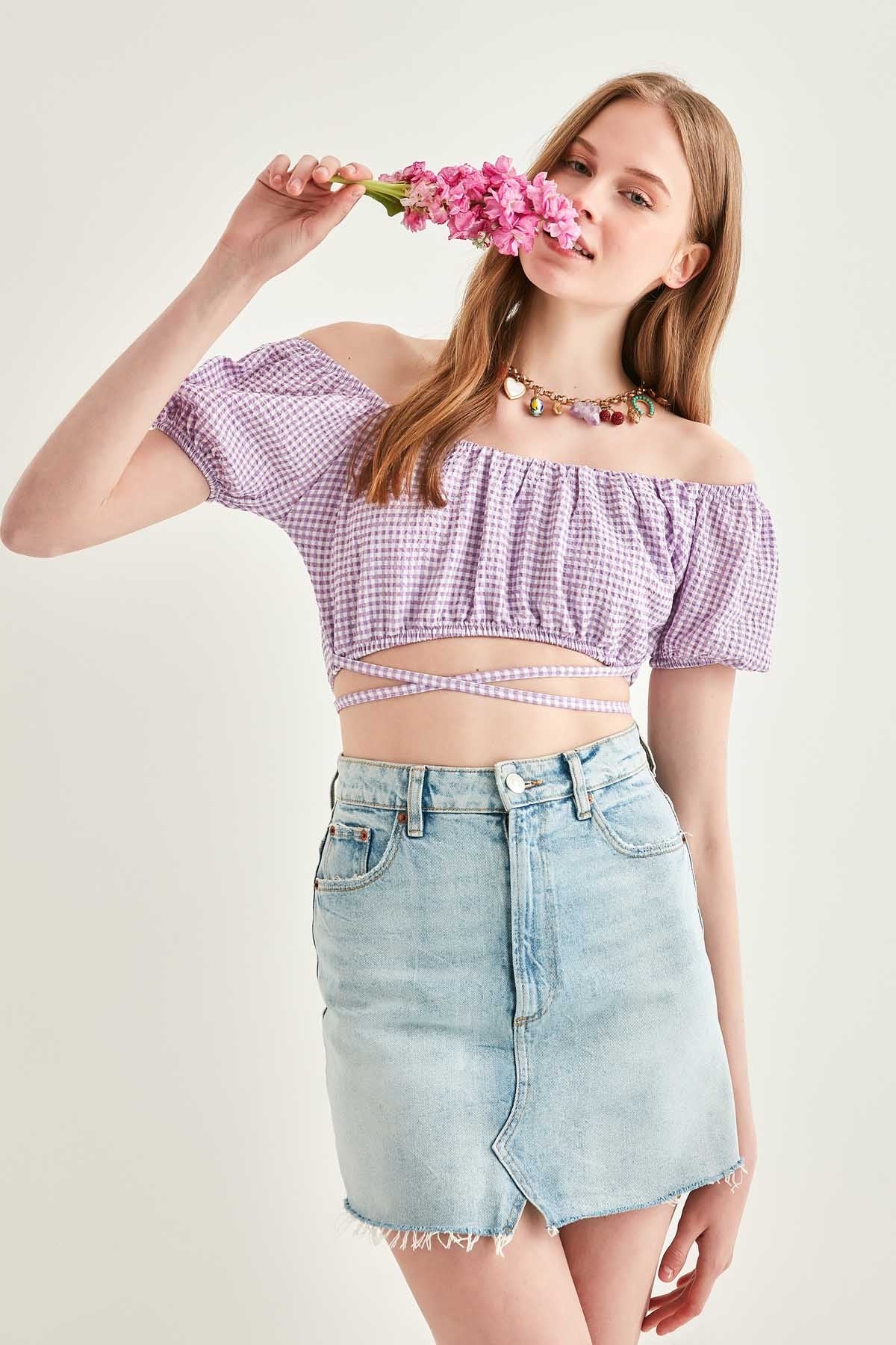 WAIST LACED MINI BLOUSE