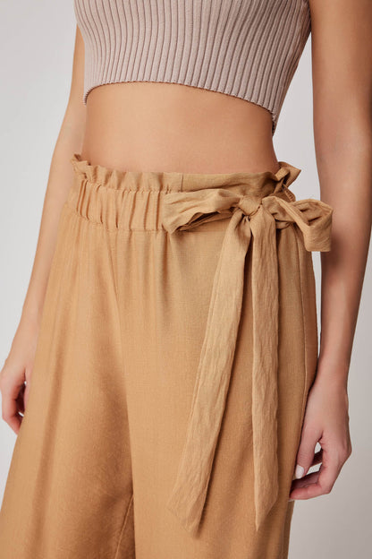 SIDE-BOW BELT WIDE-LEG CROP TROUSERS