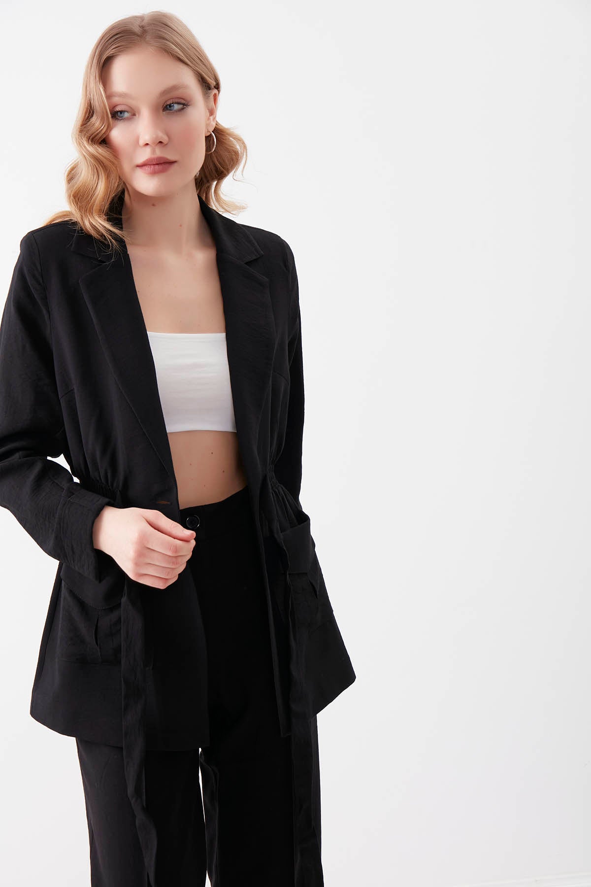 JACKET WITH WAIST TIE