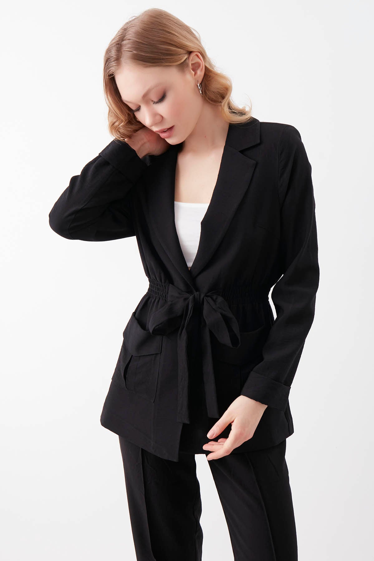 JACKET WITH WAIST TIE