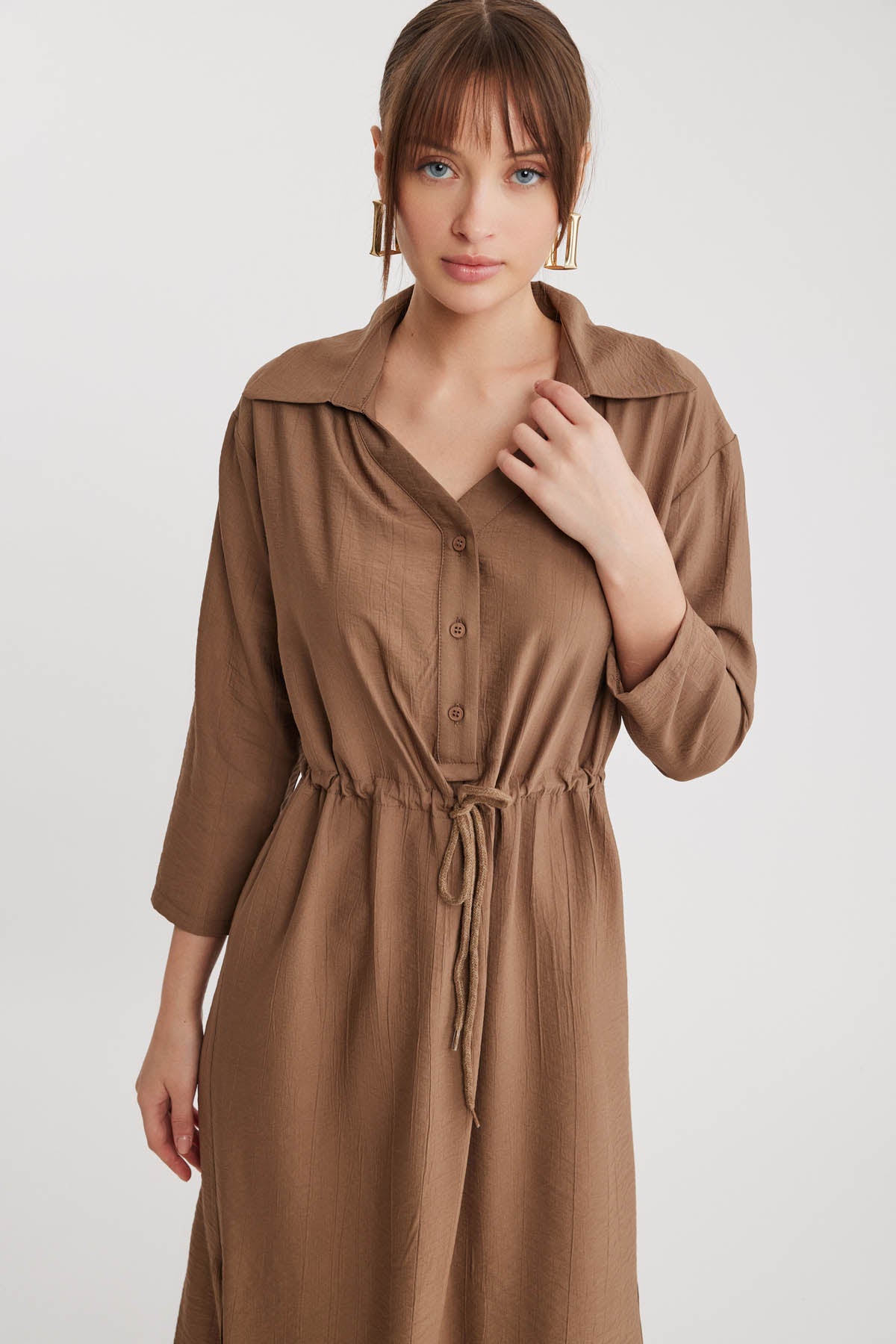 DRESS WITH BELT-BENT CRINKLE BUTTON