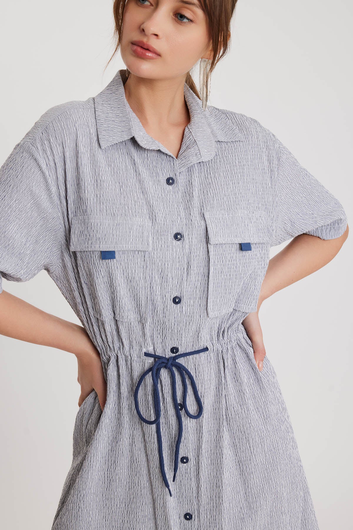 WAIST DRAWSTRING DRESS WITH SHORT SLEEVE