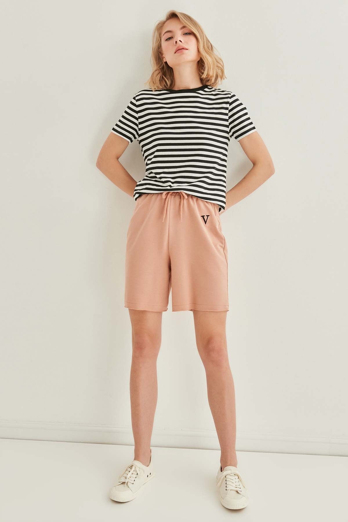 WAIST LACED SHORTS