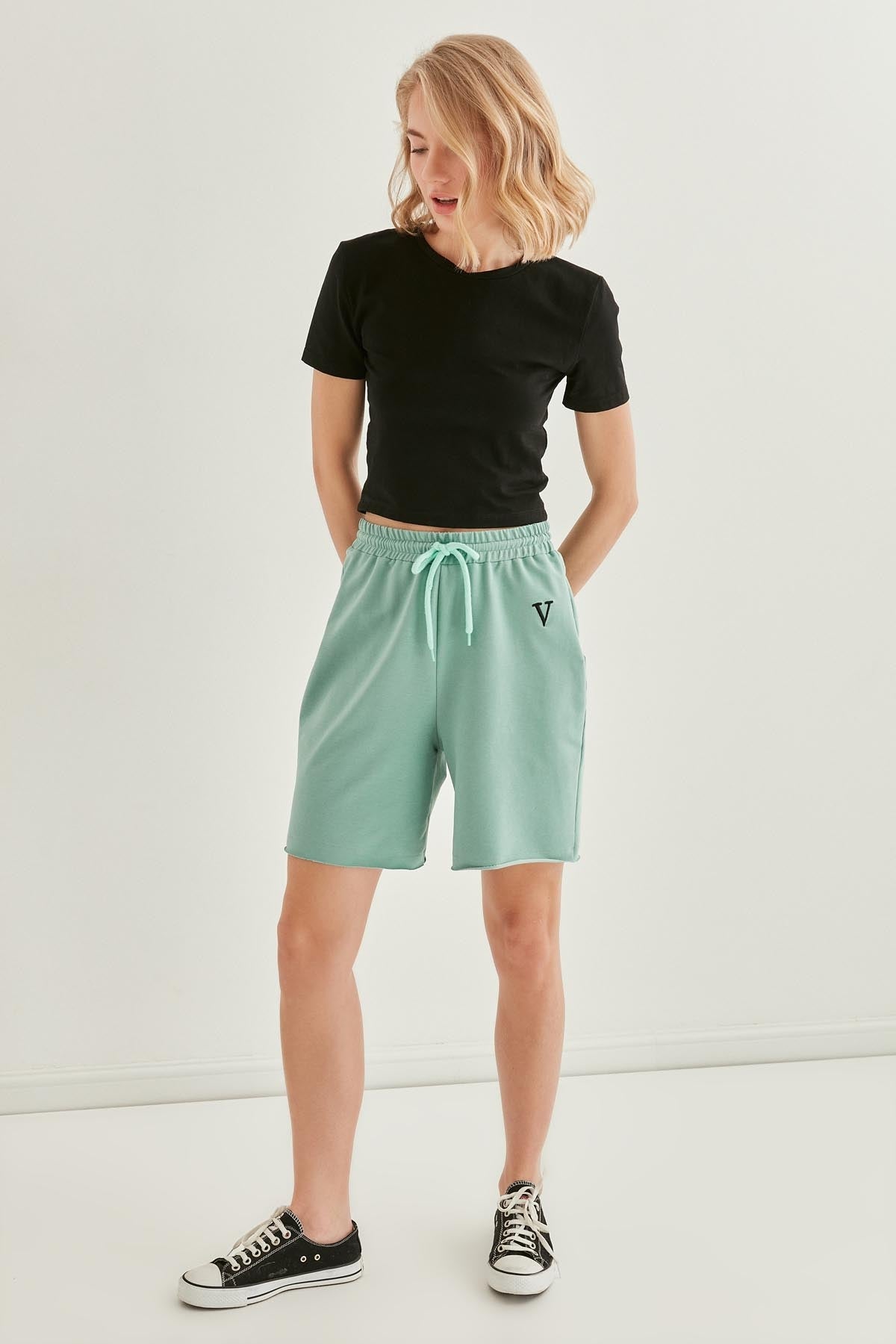 WAIST LACED SHORTS