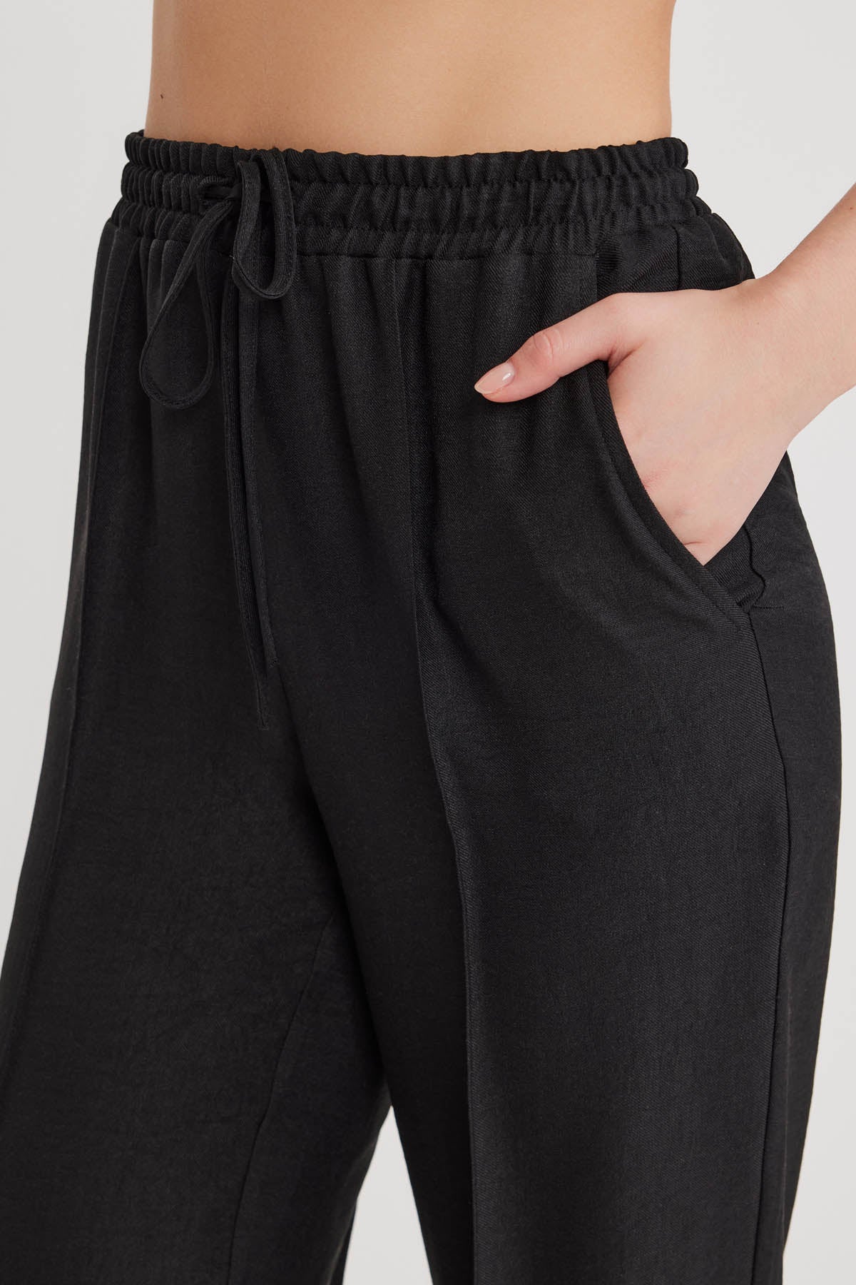 LACED TROUSERS