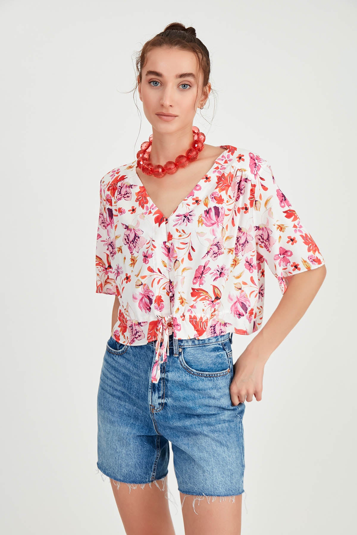 SALSA BLOUSE WITH FLOWER CLAD WITH WAIST BINDING