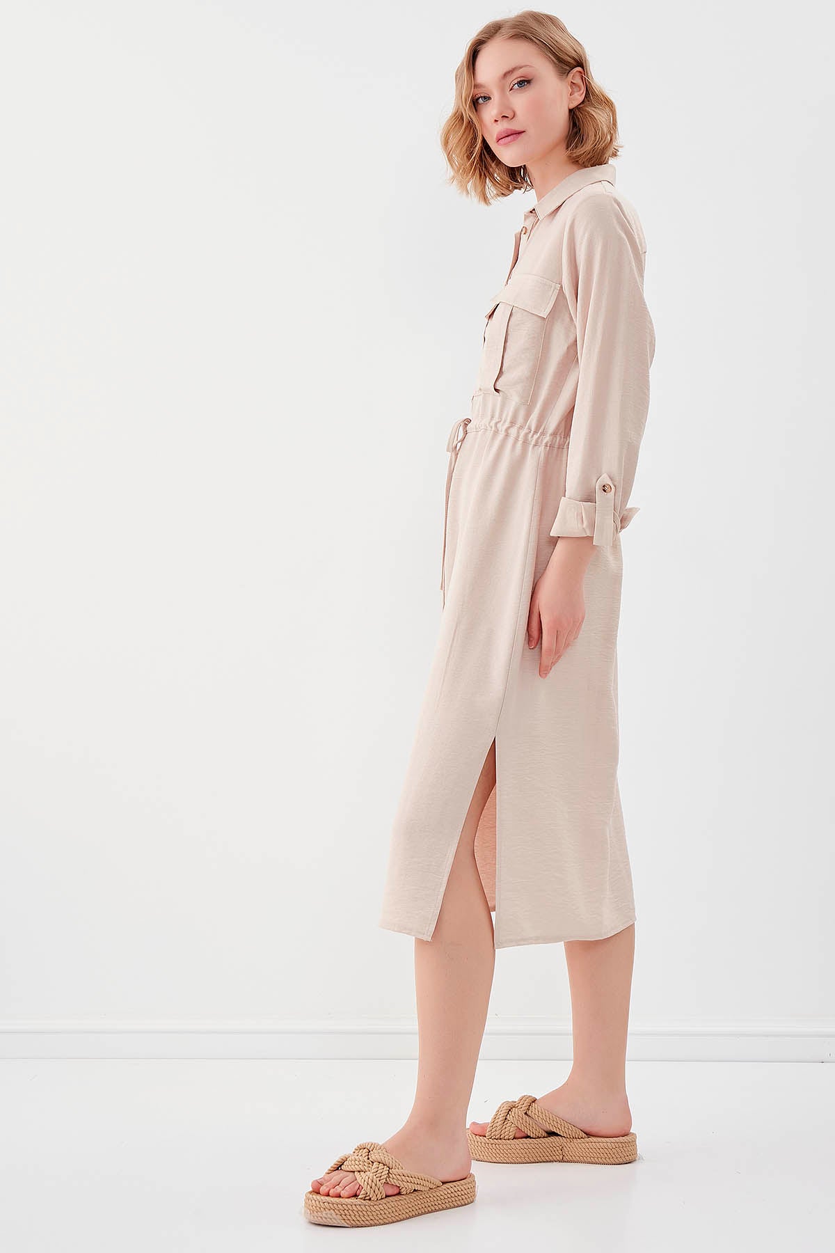DUAL POCKET SHIRT DRESS WITH TIE-UP