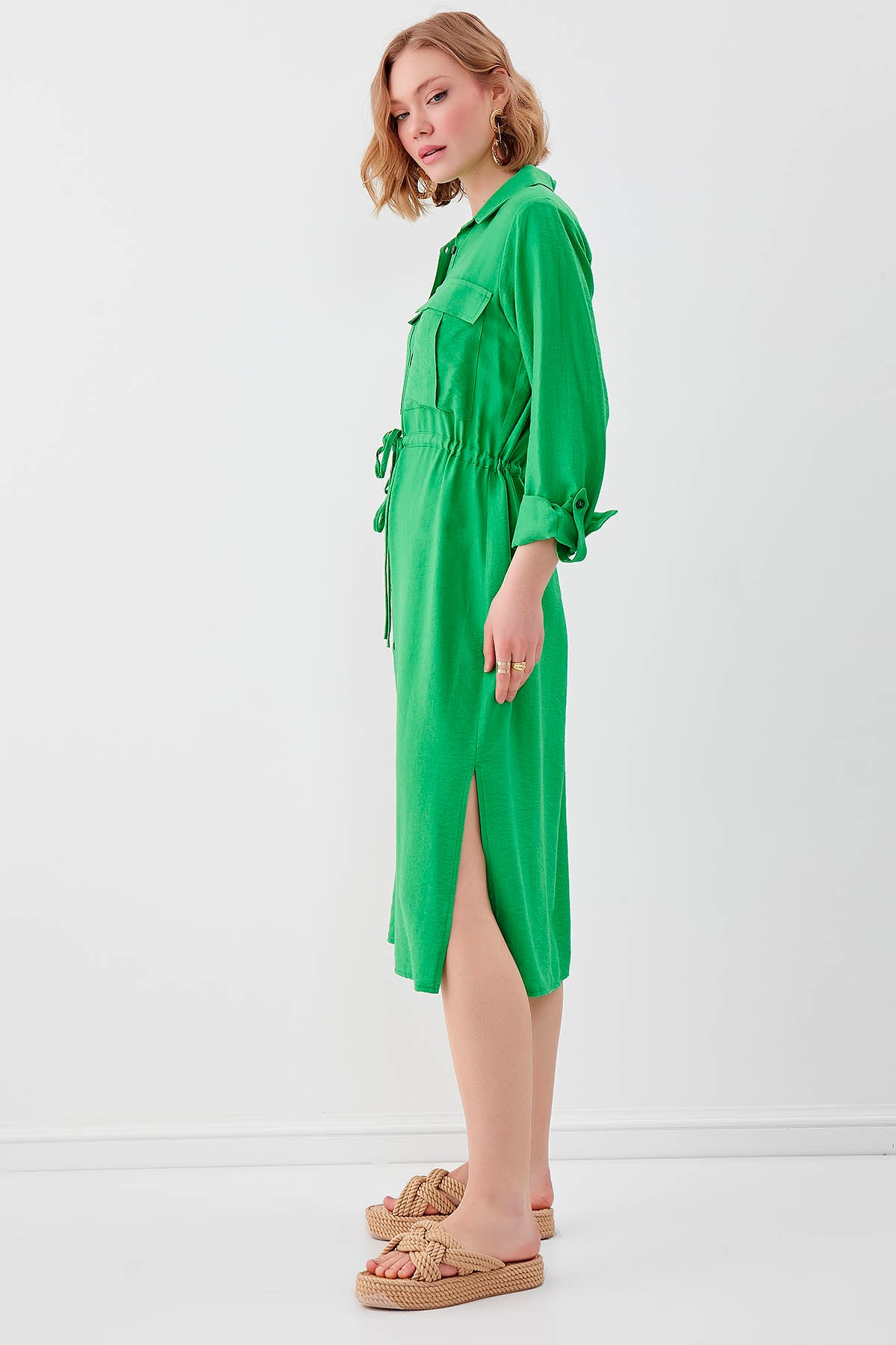 DUAL POCKET SHIRT DRESS WITH TIE-UP