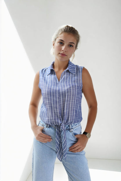 SLEEVELESS SHIRT WITH WAIST LINKED LINES