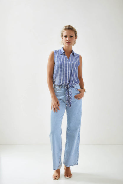 SLEEVELESS SHIRT WITH WAIST LINKED LINES