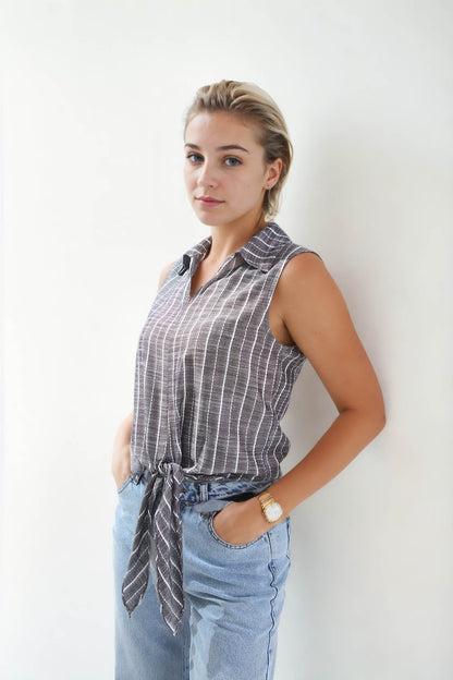 SLEEVELESS SHIRT WITH WAIST LINKED LINES