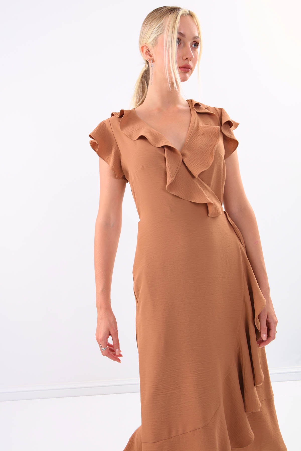 ELEGANT DRESS