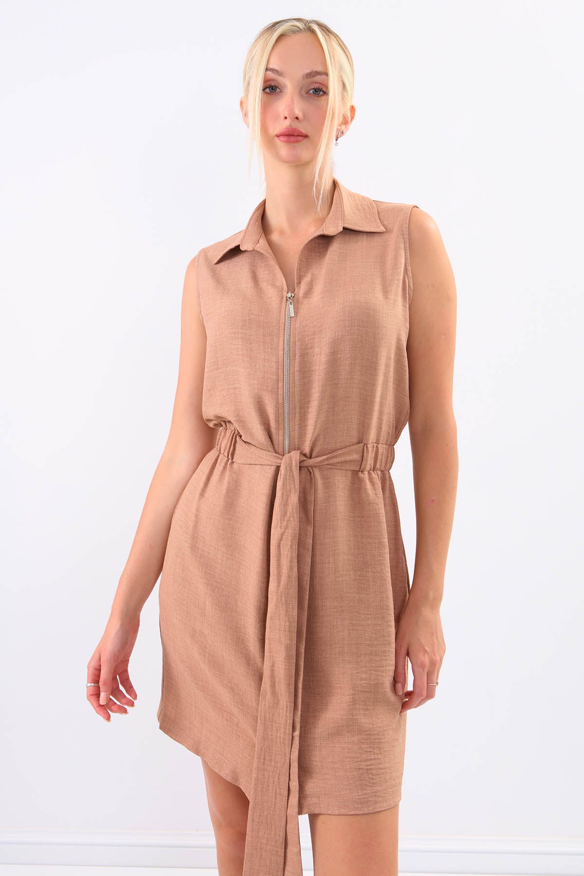 SLEEVELESS DRESS WITH WAIST-STRAPPED FRONT
