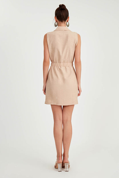 SLEEVELESS DRESS WITH WAIST-STRAPPED FRONT