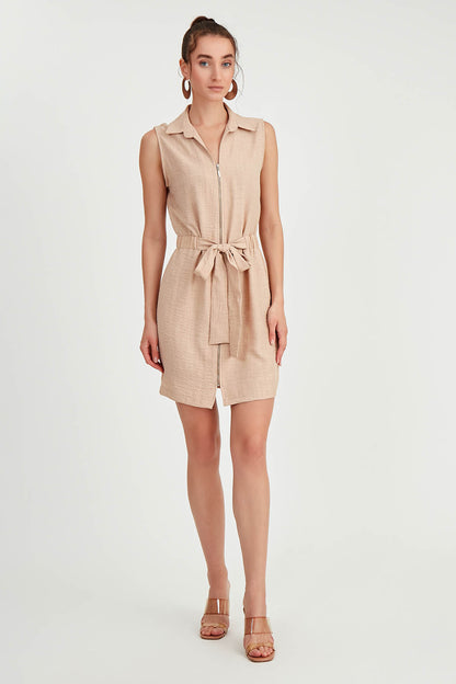 SLEEVELESS DRESS WITH WAIST-STRAPPED FRONT