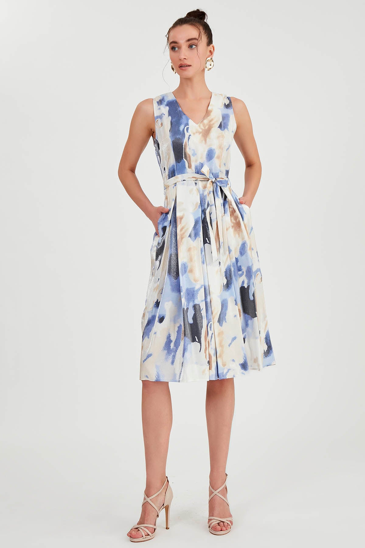 GLOSSY SATIN PATTERNED DRESS WITH ELASTANE WAIST