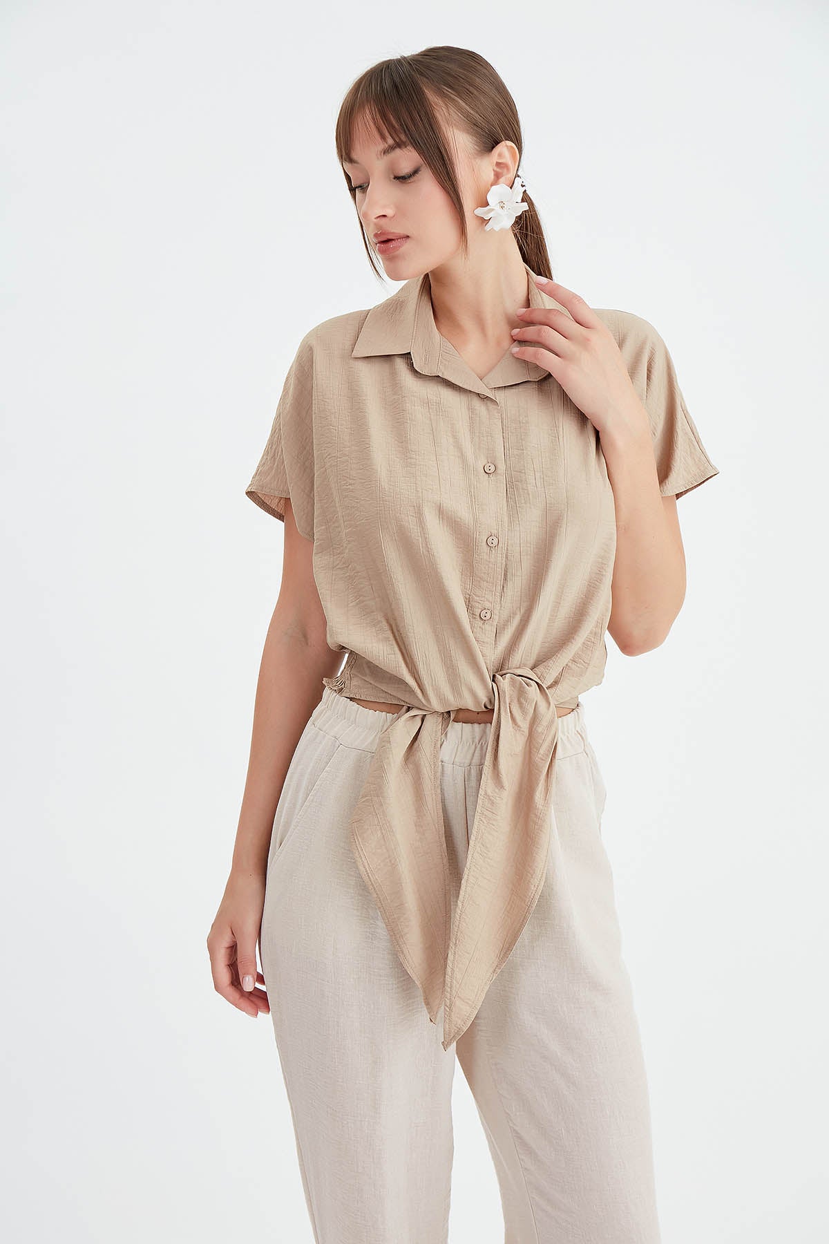 LOOSE SHIRT WITH TIES
