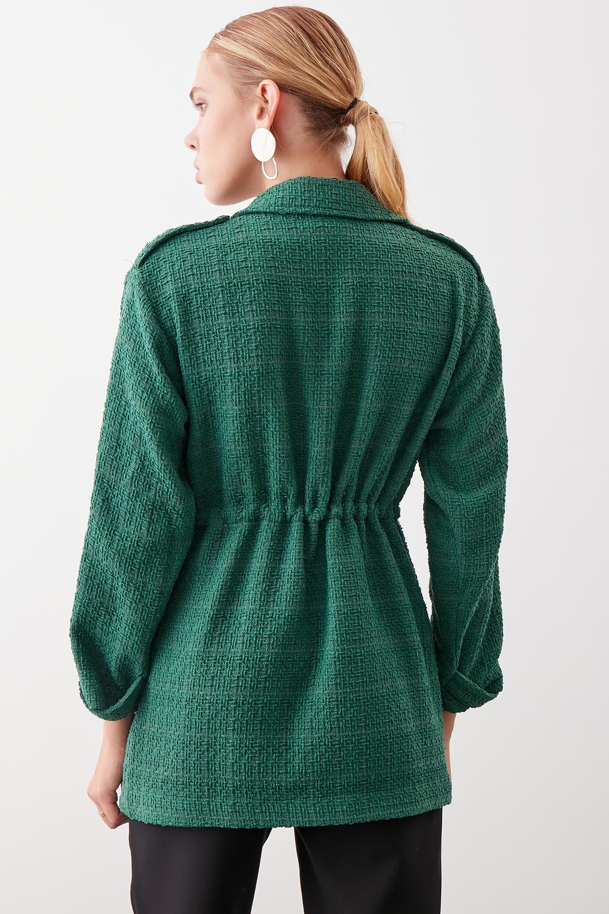 COMFORTABLE MID LENGTH JACKET