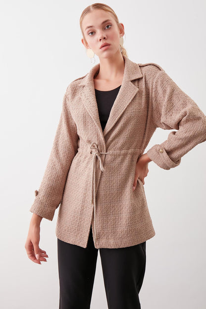 COMFORTABLE MID LENGTH JACKET