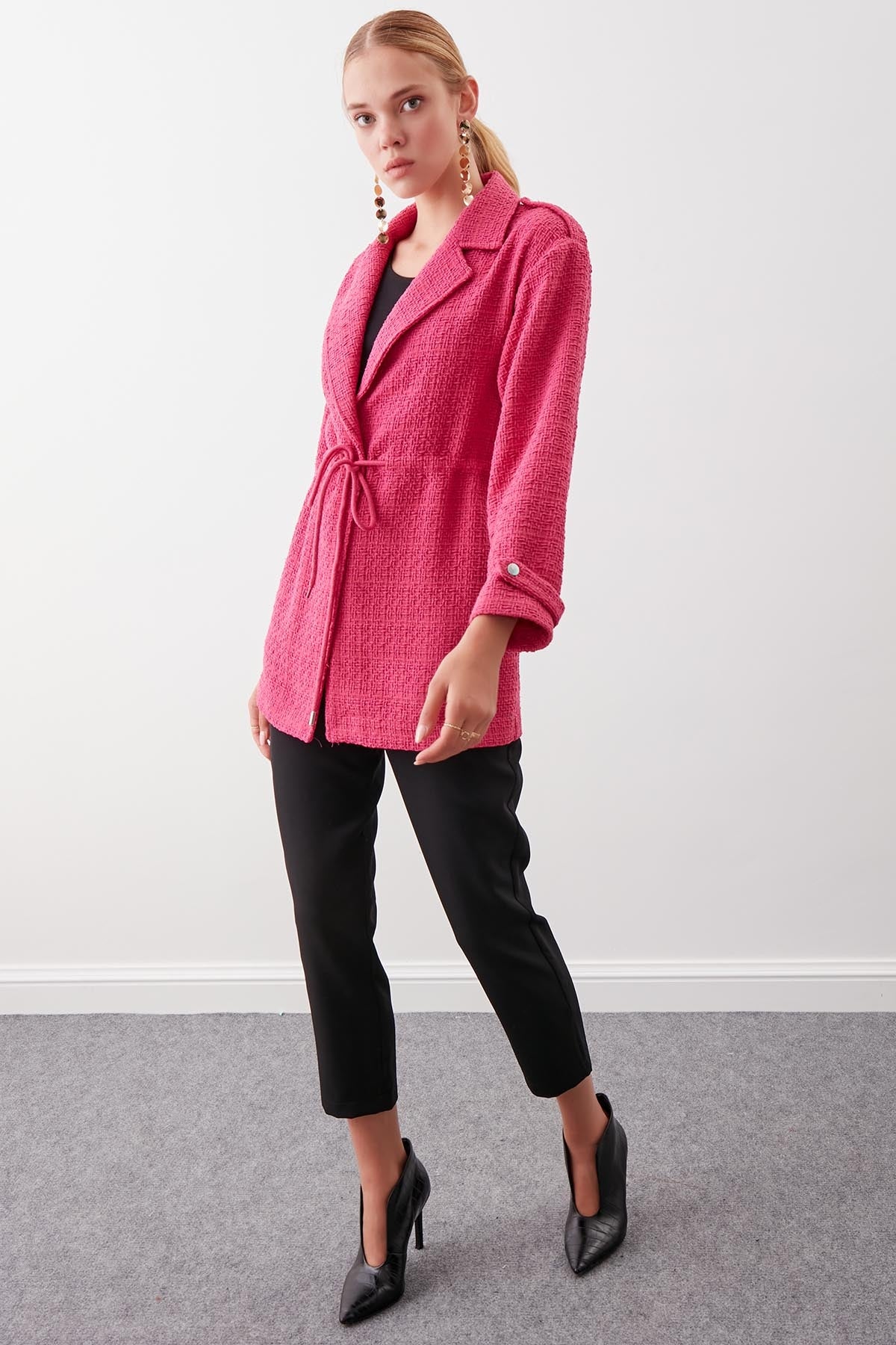 COMFORTABLE MID LENGTH JACKET