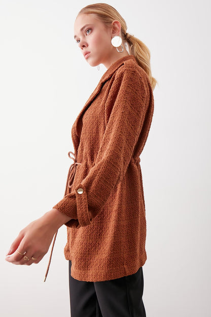 COMFORTABLE MID LENGTH JACKET