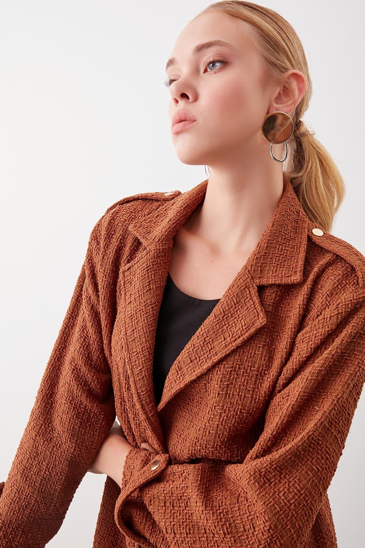 COMFORTABLE MID LENGTH JACKET