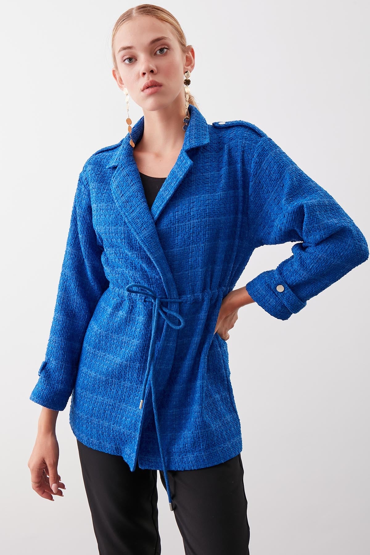 COMFORTABLE MID LENGTH JACKET