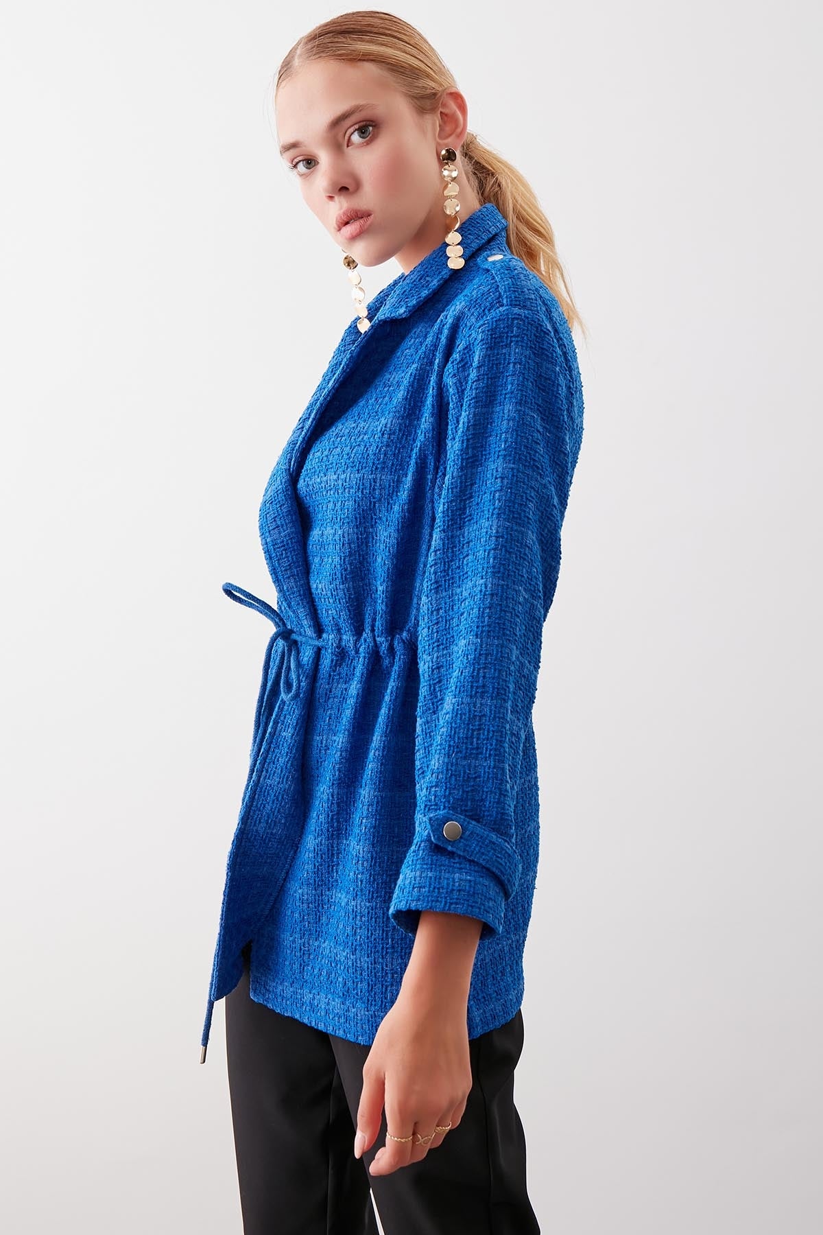 COMFORTABLE MID LENGTH JACKET