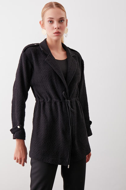 COMFORTABLE MID LENGTH JACKET